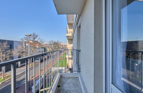 Champeval Apartment | Inviting Boisé - Discover Comfort 30 Minutes from Paris