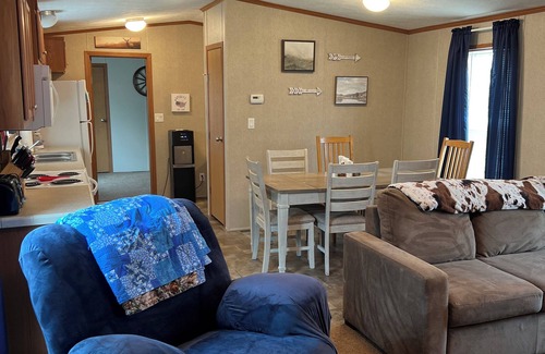 Petroleum County House | Relaxing Getaways at BUNKHOUSE - Perfect for Families