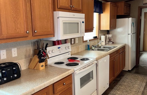 Petroleum County House | Relaxing Getaways at BUNKHOUSE - Perfect for Families