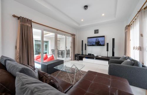 Bang Lamung Villa | Cozy Breeze