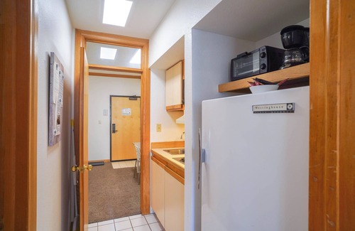 Brian Head Apartment | Comfortable Brian Head Condo: Steps from Navajo Express Lift