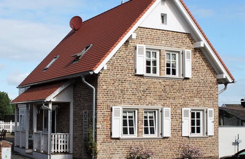 Dersdorf House | Charming Brick House with Garden near Cologne Christmas Market