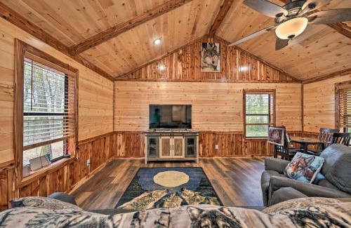 Broken Bow House | Pet-Friendly Cabin Near Lukfata Creek - Rated 9.9/10!