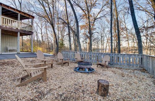 Bull Shoals Apartment | Inviting Bull Shoals Condo Retreat Near Lake Adventures!