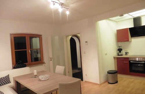 Ohligs House | Pet-Friendly Bungalow with Breakfast in Prime Location