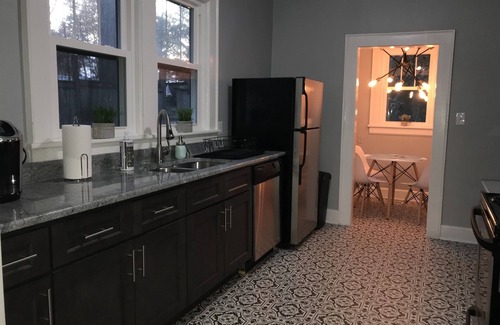 Durham House | Inviting Bungalow Close to DPAC and Duke - Rated 9.8