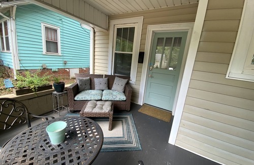 Durham House | Inviting Bungalow Close to DPAC and Duke - Rated 9.8
