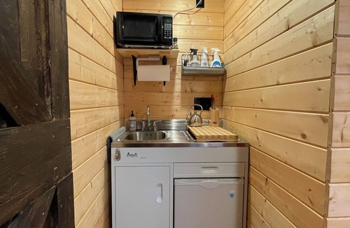 Newman Lake Cabin | Inviting Cabin near CDA and Spokane with Child-Friendly Perks