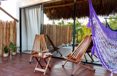 El Cuyo Cabin | Charming Beachside Cabaña Just 5 Minutes from El Cuyo