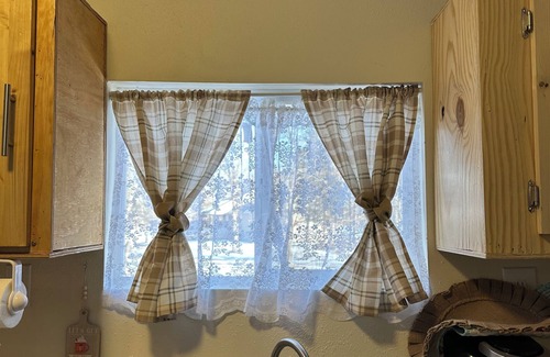 Duke Cabin | Cozy cabin 10 miles from ft wood pond view fire pit one room 2 comfy beds.