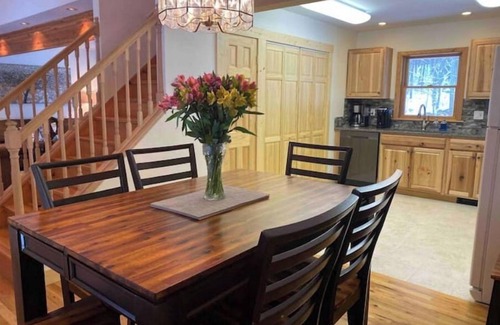 Old Forge House | Comfortable Cabin Retreat for Skiing and Hiking Adventures