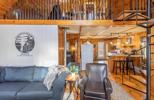 Trenton House | Discover The Babbling Brook Bungalow Near Acadia Park