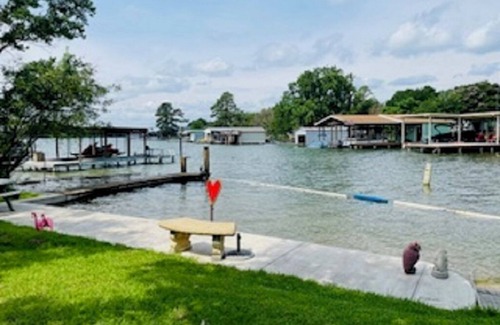Granite Shoals Cabin | Cozy cabin in adorable Granite Shoals with WiFi, AC