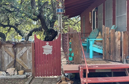 Granite Shoals Cabin | Cozy cabin in adorable Granite Shoals with WiFi, AC