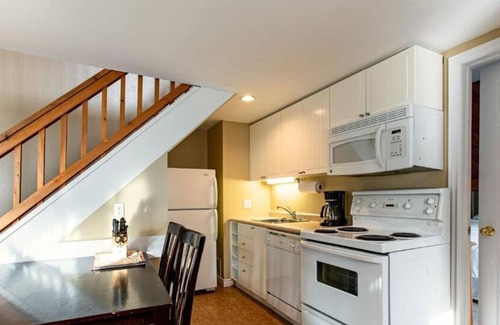 Collingwood Villa | Cozy cabin in Collingwood