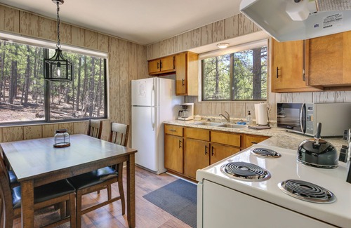 Greer Cabin | Inviting Cabin by Colorado River: Hike, Bike & Spa Retreat
