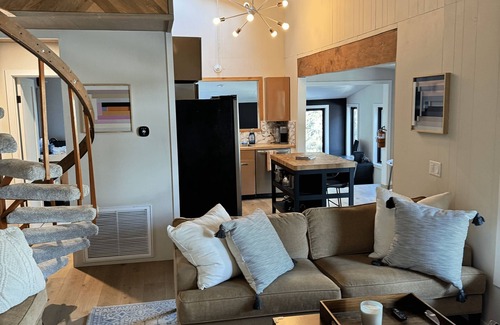 Olympic Valley Cabin | Inviting Cabin in Olympic Valley Near Palisades Resort