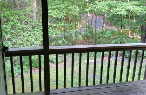 Huntingdon Cabin | Charming Cabin Retreat Near Raystown Lake - Rated 9.8/10