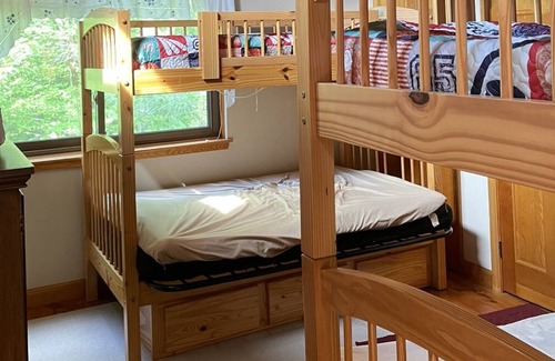 Eidelweiss Village House | Charming Cabin Retreat in White Mountains for Families