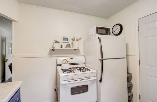 Markesan Cabin | Prime Location by the Lake with Kayaks and Bike Rentals!