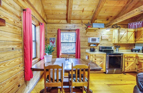 Saint Joe Cabin | Charming Rustic Cabin for 4 Near Grinder's Ferry