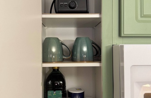 Eddyville House | Cozy Cabin Near Area Favorites