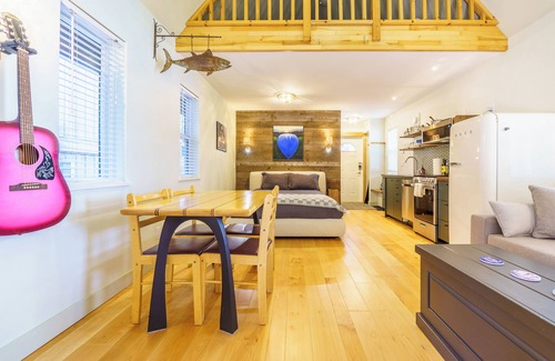 Ucluelet Cabin | Cozy Cabin Near Wild Pacific Trail & Beaches! The Squid Shack