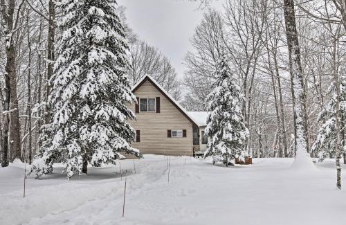 Weirgor House | Inviting Cabin on 10 Acres Near Chippewa River Awaits