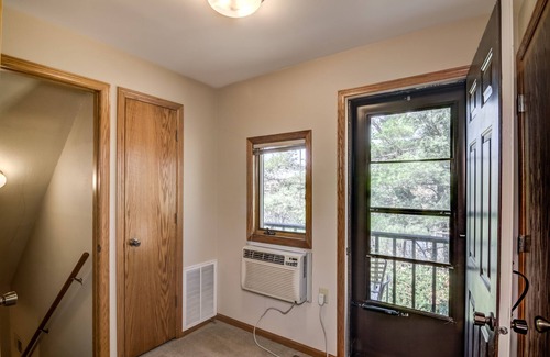 Rock Falls House | Pet-Friendly Cabin Retreat with Ocean Views on Elk Lake