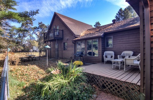 Rock Falls House | Pet-Friendly Cabin Retreat with Ocean Views on Elk Lake