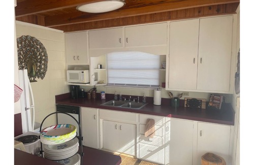 Llano County Cottage | Inviting Cabin Retreat on Lake Buchanan with Ocean View