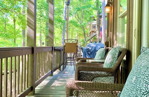 Dadeville Cabin | Idyllic Lake Martin Cabin Near Auburn Football and More