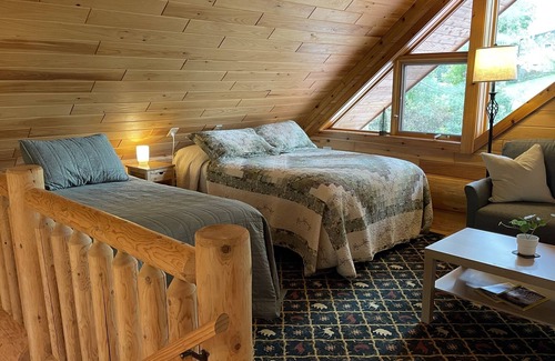 Leland Cabin | Cozy Cabin on Lake Redstone