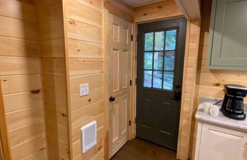 Meredith Cabin | Inviting Cabin Retreat on Meredith - Rated 10/10 by Guests