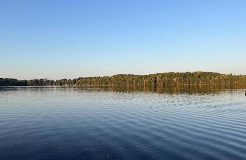 Three Lakes House | Inviting Cabin on Rangeline Lake - Pet and Child Friendly