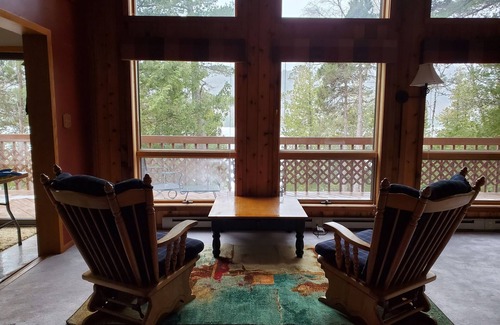 Mohawk House | Pet-Friendly Lake Cabin with Pool & Breakfast Included