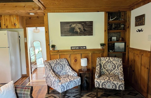Jersey Shore Cabin | Inviting Cabin on the Creek for Family Getaways