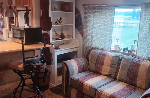 Columbia Falls Cabin | Charming Cabin Retreat: Private, Unique & Near GNP