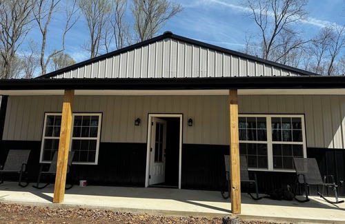 Equality Cabin | Inviting Cabin Near Shawnee Forest, Minutes from Garden of Gods