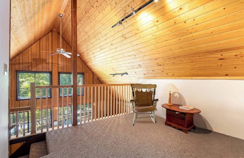 Berkeley Springs Cabin | Relaxing Lake Retreat with Hot Tub, Fire Pit & Deck