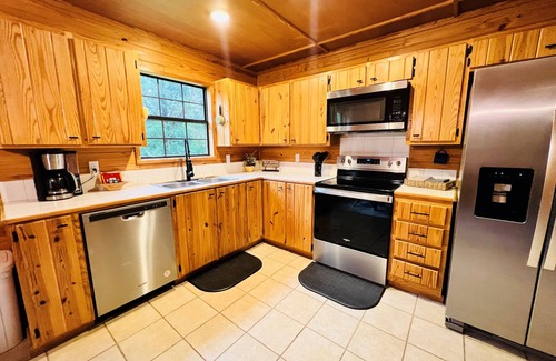 Murfreesboro Cabin | Inviting Cabin with Private Pond & Firepit Near Nature