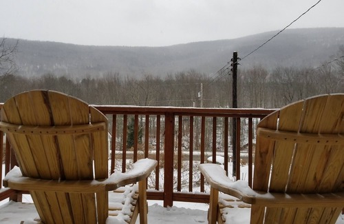 Shandaken Cabin | Inviting Cabin with Spacious Deck and Pet-Friendly Amenities