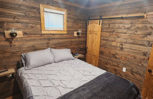 Sycamore Cabin | Cozy cabin with modern concepts