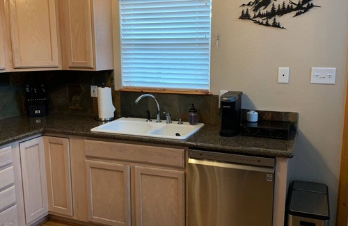 Pagosa Springs Cabin | Inviting Cabin with Pool, Ocean View & Pet-Friendly Perks