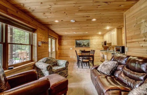 Aitkin Cabin | Charming Cabin Retreat with Lake Mille Lacs Views