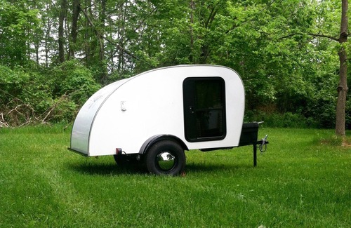 Hector House | Guest Rated 10/10: Cozy Camper Delivered to You!