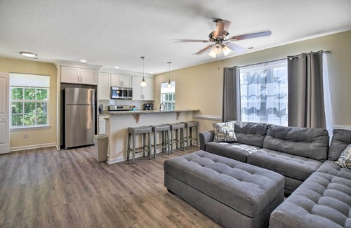 Cape Charles Apartment | Inviting Cape Charles Apartment Steps from the Beach