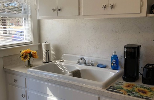 Teaticket Apartment | Charming Cape Cod Apartment with Oceanfront Views & Spa