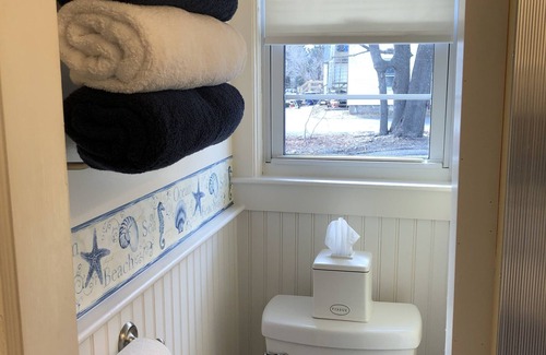 Teaticket Apartment | Charming Cape Cod Apartment with Oceanfront Views & Spa