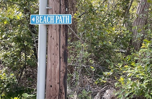 North Eastham Cottage | Inviting Cape Cottage with Beach Access & Pool Amenities